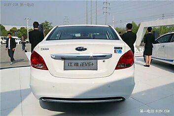 JAC показала в Пекине новую линейку электромобилей