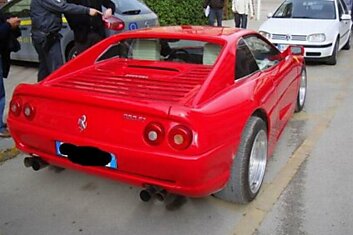 Судебный иск за самодельную Ferrari