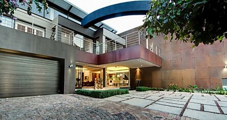 Роскошный дом в пригороде Йоханнесбурга