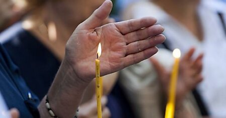 Нужно ли гасить недогоревшие церковные свечи
