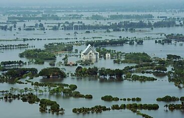 Наводнения в Таиланде (10 фото)