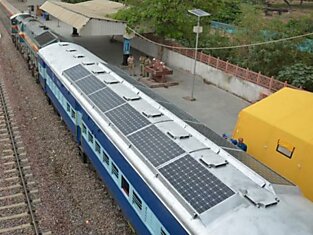 Индия запустила пробный поезд, использующий солнечную энергию