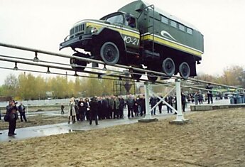 Струнный транспорт Юницкого (15 фотографий)