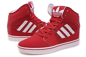 Поддельные кроссовки Adidas (2 фото)