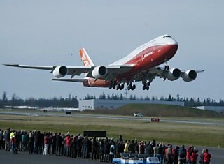 Boeing 747-8 VIP представляет собой не только роскошь и максимальный комфорт.