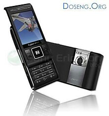 Слайдер Sony Ericsson C905 представлен официально