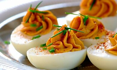 Фаршированные яйца: отличная закуска не только на Пасху! 16 видов классических начинок.