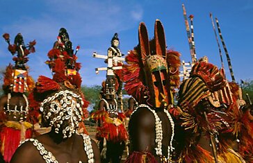 Племя Догонов в Африке