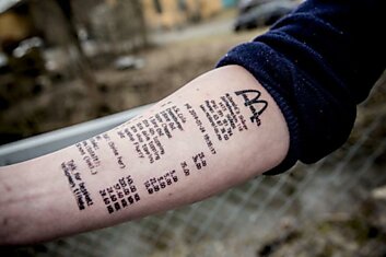 Норвежский подросток вытатуировал на руке чек из Макдоналдса