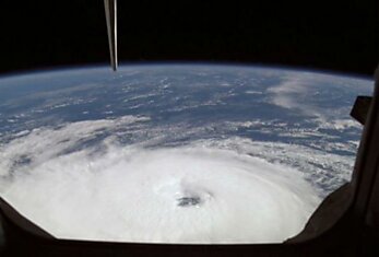 Ураганы. Вид из космоса (22 фото)