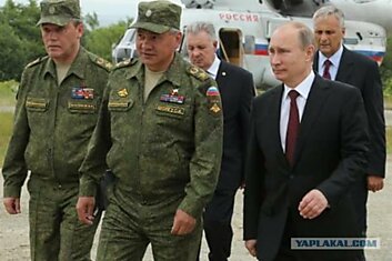 Путин объявил тревогу войскам
