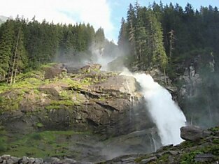 Самый высокий водопад Европы (8 фотографий)