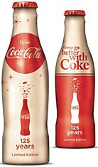 Банкам Coca-Cola сделали праздничный дизайн