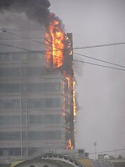 Пожар в центре Москвы (8 фото + видео)