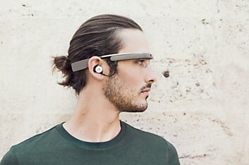 Google Glass ещё живы
