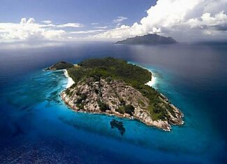 Роскошный  остров на Сейшелах