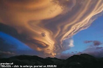 Облака необычной формы (12 фото)