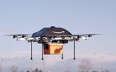 Регулятор США разрешил Amazon экспериментировать с доставкой дронами