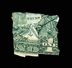 Долларовые оригами и игра слов в банкнотах