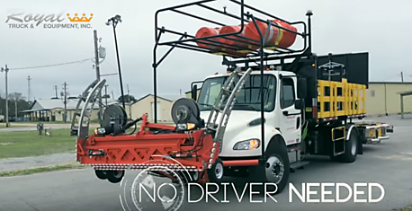 Беспилотные грузовики защитят дорожных рабочих на автомагистралях США