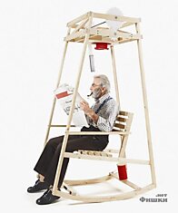 Креативное кресло-качалка Rocking-Knit вяжет зимние шапки 8.11.2012