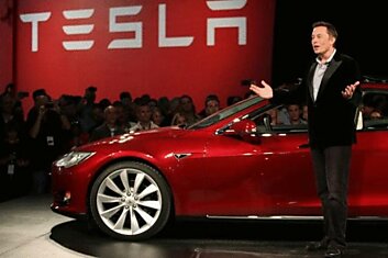 Элон Маск обнадежил скорым появлением самоуправляемых электромобилей Tesla