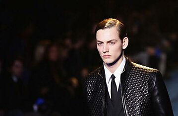 Versace в рамках Milan Fashion Week Menswear – 2011/2012