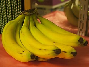 Просто помести банан в кипяток… Уже через 10 минут наслаждайся напитком, который лопается от целебных минералов!