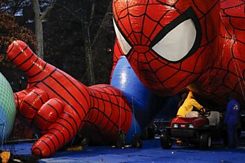 Традиционный и яркий Macy's Thanksgiving Day Parade