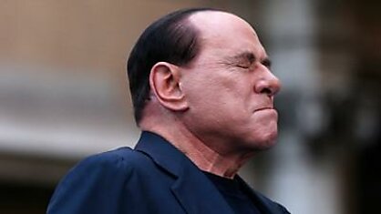 Берлускони будет подметать улицы