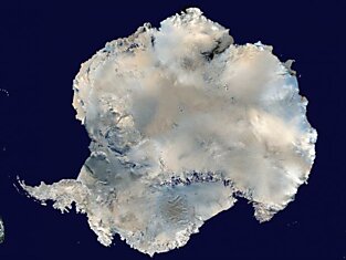 Что спрятано подо льдами Южного Полюса?