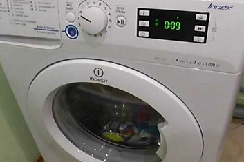 Почему стиральная машина выдает ошибки и что значат коды ошибок