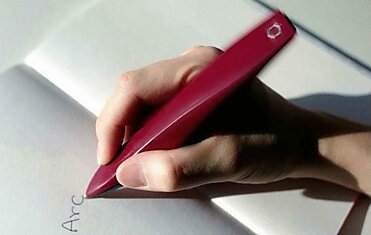 Arc — ручка, которая улучшает почерк людей с болезнью Паркинсона