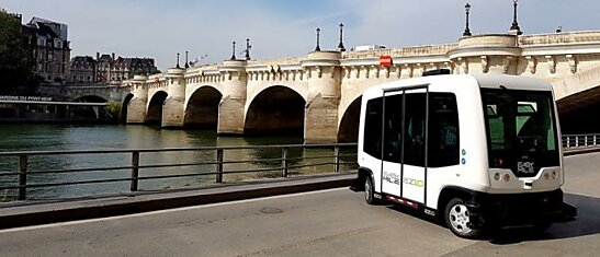 По улицам Парижа начали курсировать беспилотные автобусы