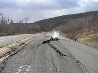 Дымящаяся земля в Пенсильвании, США