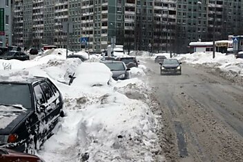 Владельцев автомобилей обязали расчистить улицы от снега