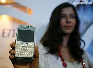 Nokia представила модели смартфонов E66 и E71