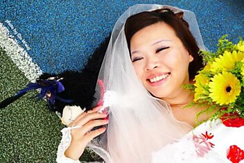 Тайваньская женщина вышла замуж за себя