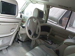 Джип Nissan Patrol с рулем на заднем сидении+ видео