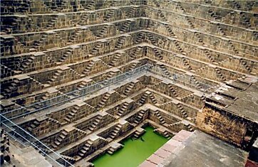 Удивительный колодец Chand Baori