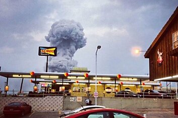 Взрывы на американском заводе в Техасе