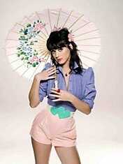 Кэти Перри (Katy Perry) начинает работу над «Смерфами» (The Smurfs)