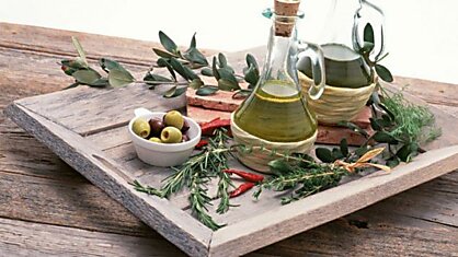 Оливковое масло и столовые оливки, и их полезные свойства для здоровья