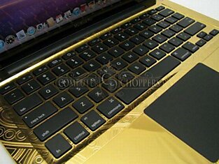 Золотой ноутбук Macbook