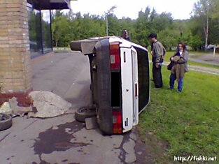 Это надо суметь. На ровном месте. Дальше еще две