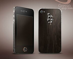 Женский iPhone 4 с чёрными бриллиантами от Gresso