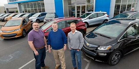 Начались продажи «народного» электромобиля Chevrolet Bolt