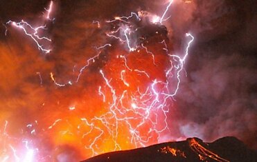 Безумие вулканических молний