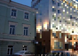 Два здания в центре Томска