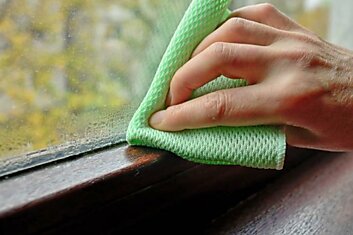 Надежный способ, который поможет избавиться от конденсата на окнах раз и навсегда